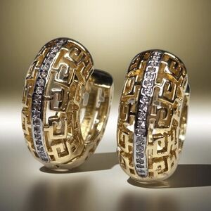 New 18k Gold Plated Greek Key Filigree Pave Zircon Crystal Huggie Hoop Earrings